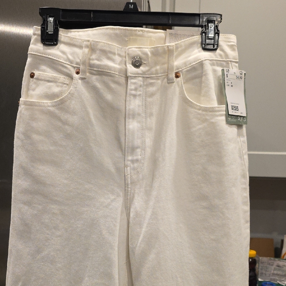 H&M Crisp White Straight Leg Jeans